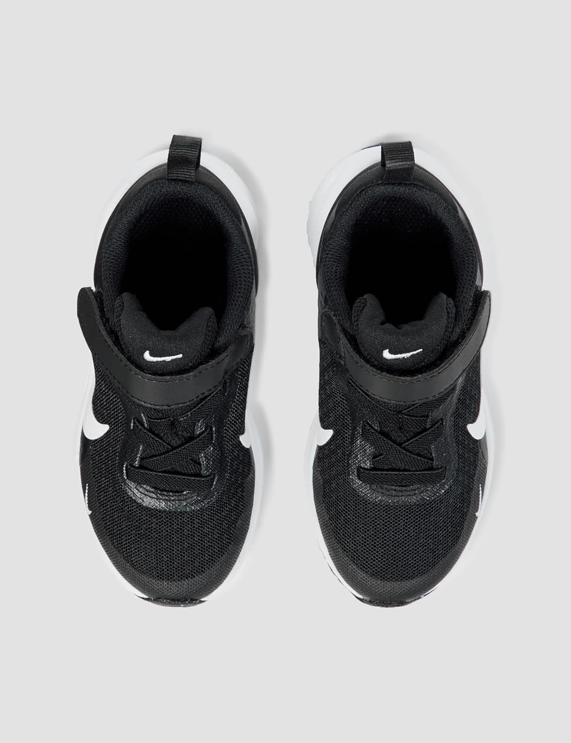 Nike Kids' Revolution 7 Running Shoes